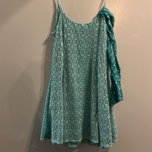 Design lab, Lord and Taylor Spaghetti strap lace dress​​​, size large - Picture 4 of 10